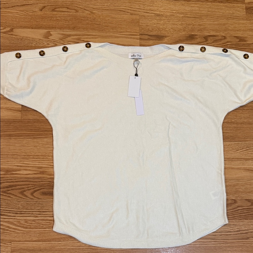 Elegant Cream Sweater with Button Details size M